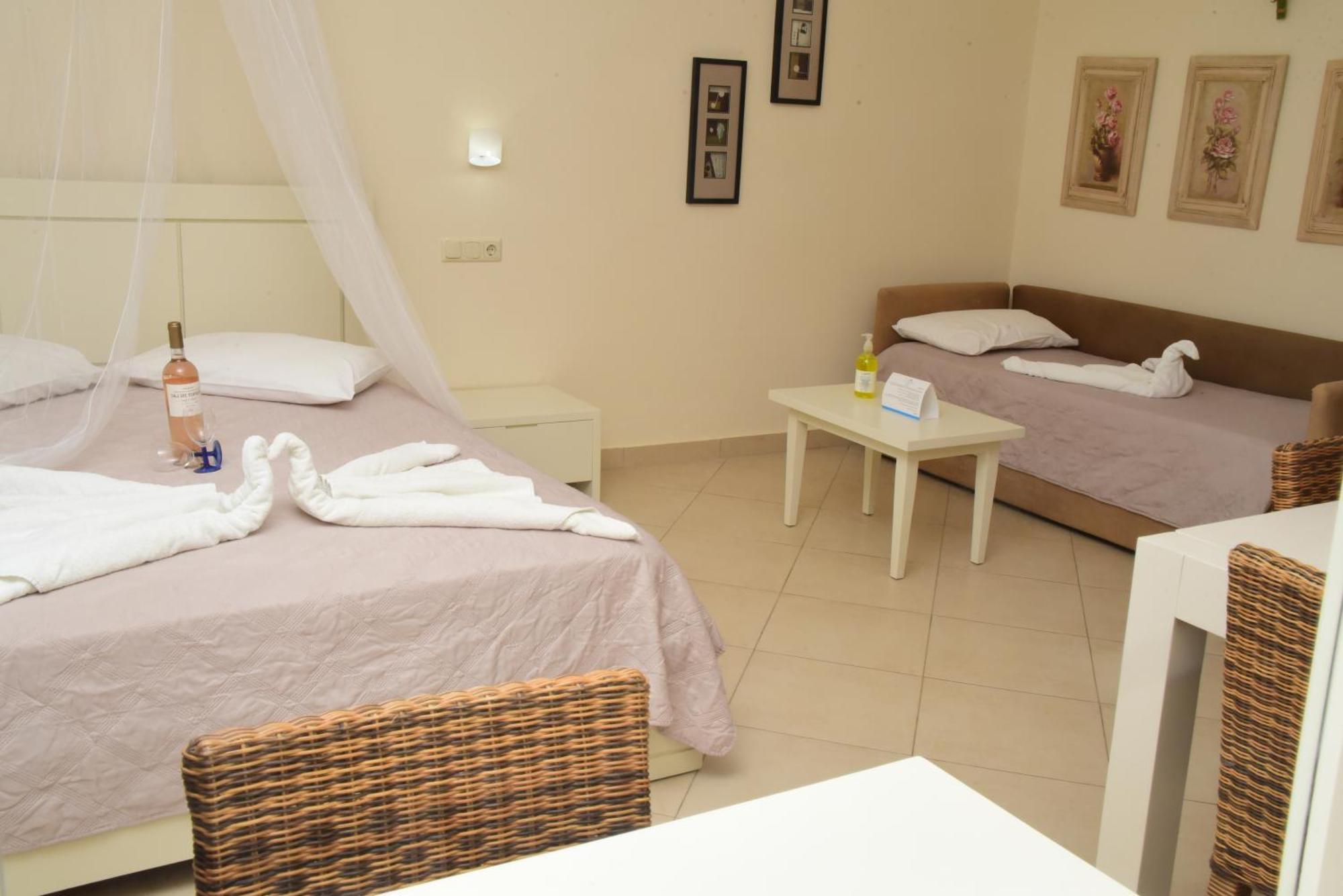 Margaritari Hotel Agia Anna  Buitenkant foto